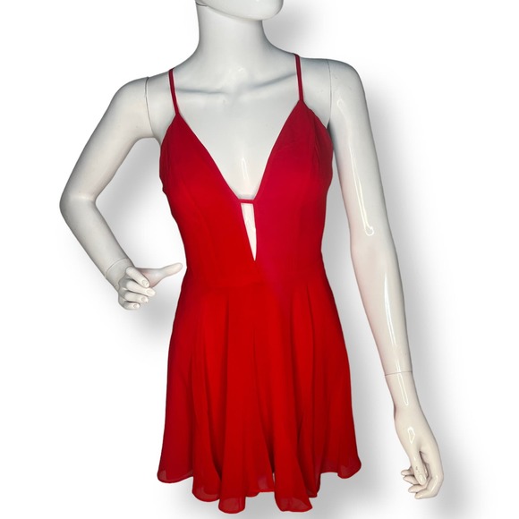Bebe Cross Back Chiffon Skater Dress Red Size 6 New with Tags - Picture 3 of 12
